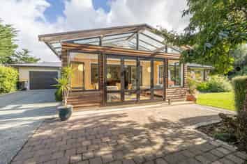 2265 Riverton Wallacetown Highway, Riverton