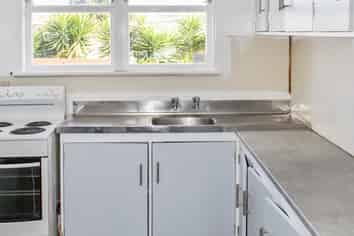 3/5 Fulton Crescent, Otara