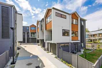 10/6 Woodhouse Place, West Harbour
