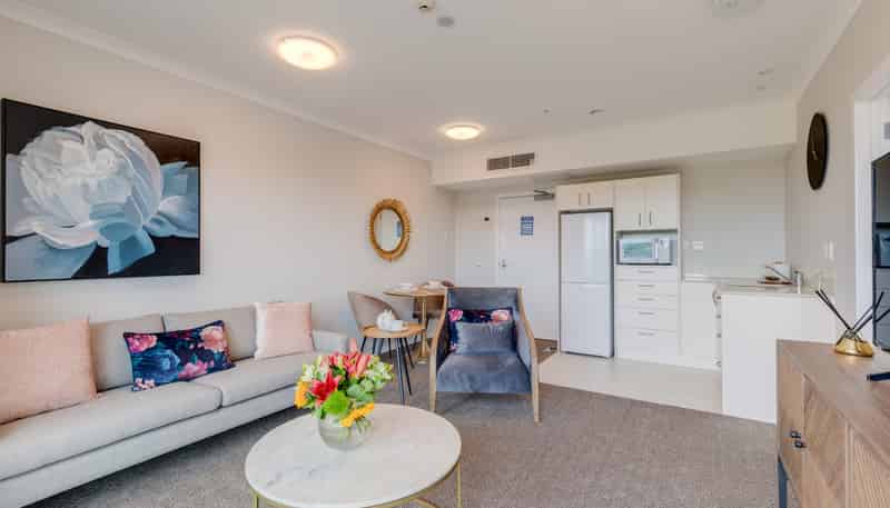 11 Commodore Drive, Lynfield