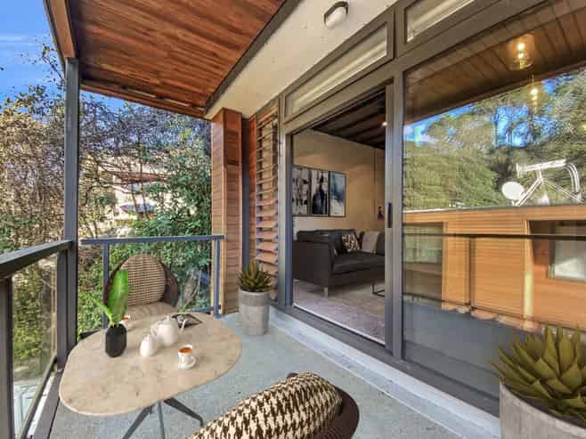203/26 Glenmore Street, Thorndon