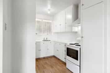 2/8A Hood Place, Spotswood