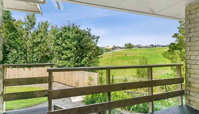2/8A Hood Place, Spotswood