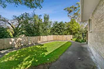 2/8A Hood Place, Spotswood