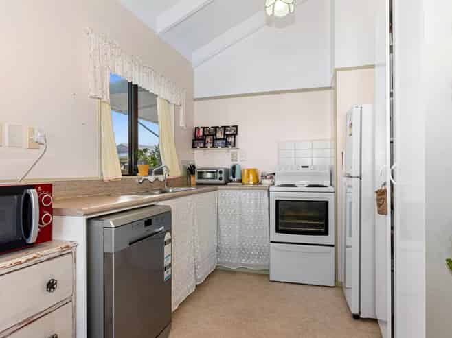 14B Reed Street, Tikipunga
