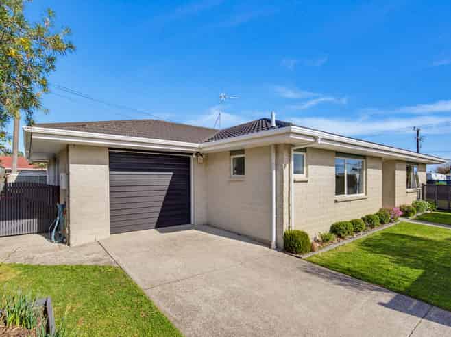 8 Hemi Street, Waikanae