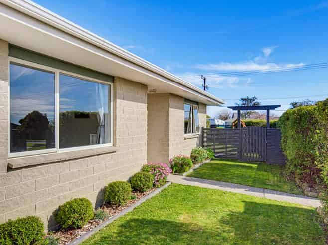 8 Hemi Street, Waikanae