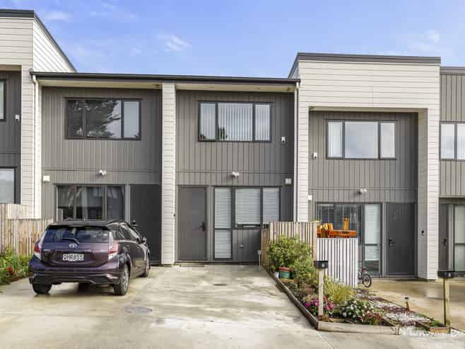 7 Stroom Street, Flat Bush