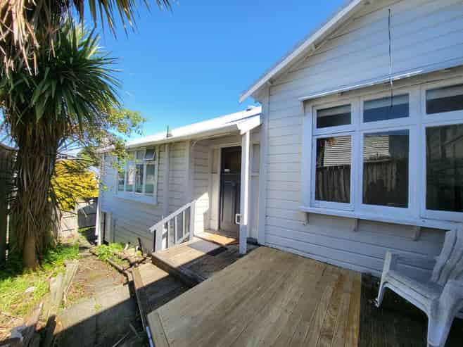 2/28 Ribble Street, Island Bay