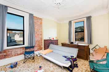 2 Gladstone Road, North East Valley