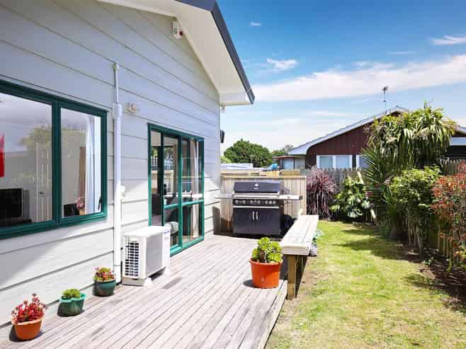 2/27 Hillside Road, Mount Wellington