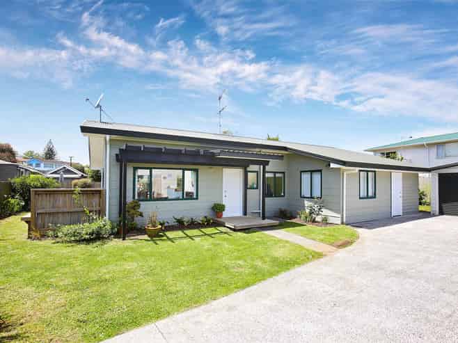 2/27 Hillside Road, Mount Wellington