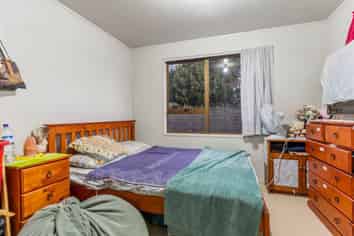 1/41 & 2/14 Challen Close, Conifer Grove