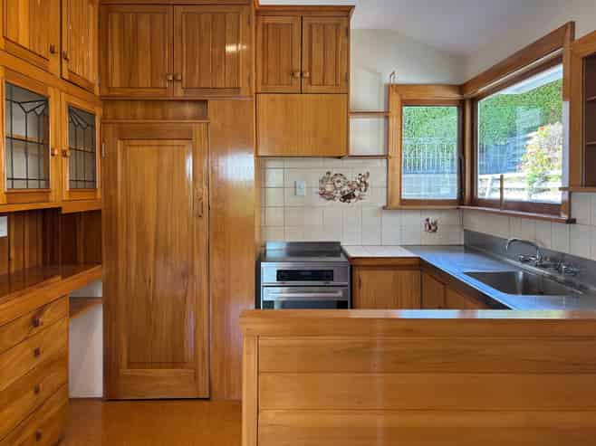 40 Saint Andrews Hill Road, Mount Pleasant