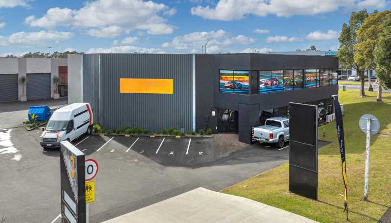 2/3 William Pickering Drive, Albany