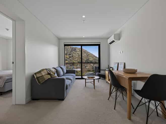 612/10 Copper Beech Avenue, Frankton