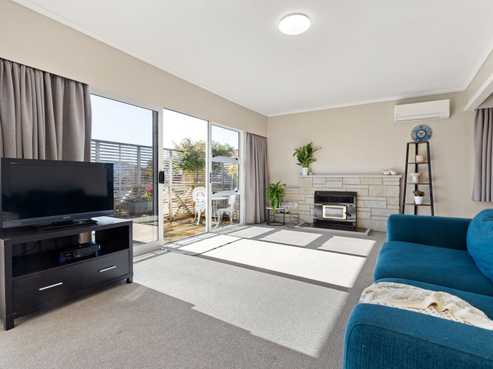 9 Deanwell Avenue, Deanwell