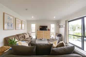 1/17 Greta Street, Glenview