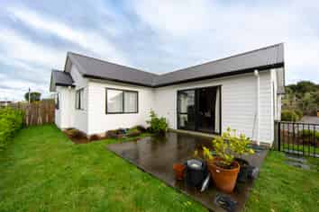 1/17 Greta Street, Glenview