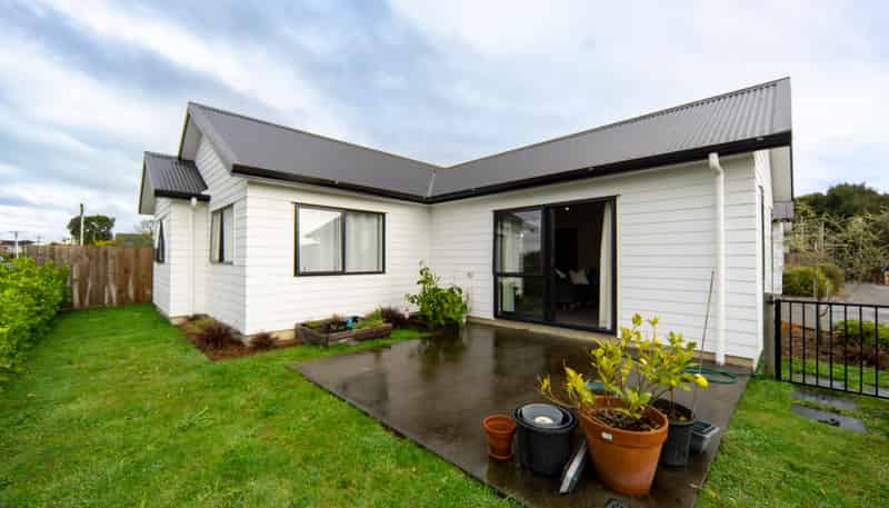 1/17 Greta Street, Glenview