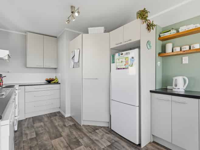37 Kinmont Crescent, Newfield