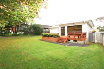 16 Fairleigh Ave, Mount Albert