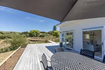 422 Whangaehu Road, Porangahau