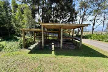 4213 SH23, Raglan