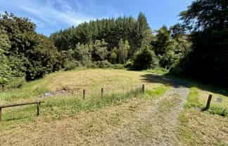 4213 SH23, Raglan