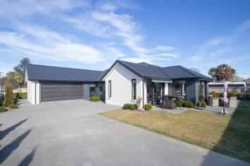 71 Racecourse Road, Allenton