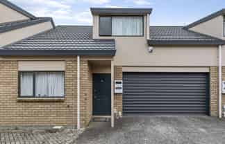 20/1 Melview Place, New Lynn