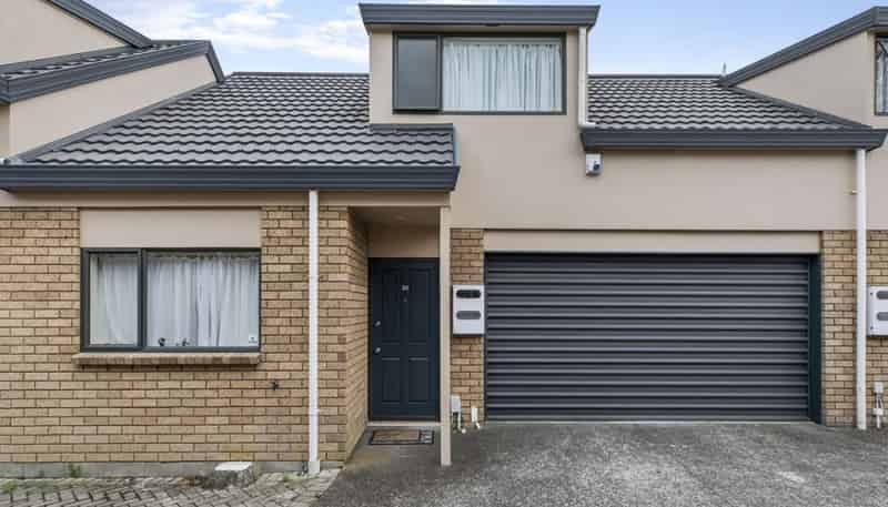 20/1 Melview Place, New Lynn