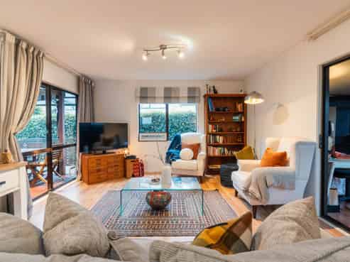 34A Lyttelton Avenue, Forrest Hill