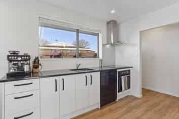1/450A Harewood Road, Harewood