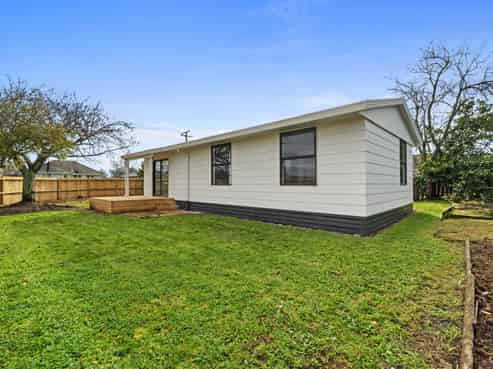 12 Wordsworth Crescent, Enderley