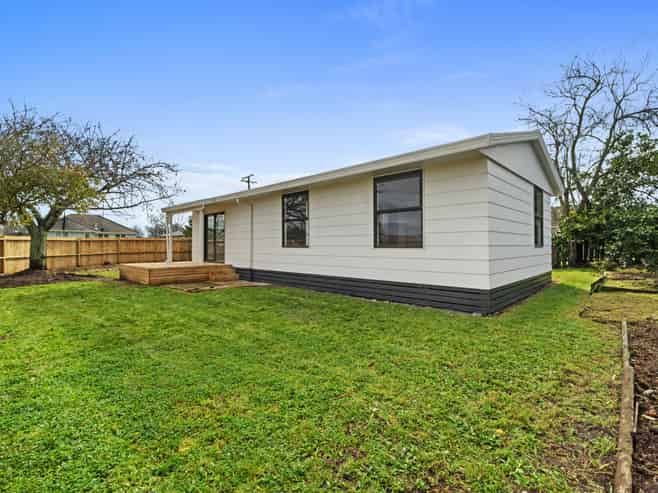 12 Wordsworth Crescent, Enderley