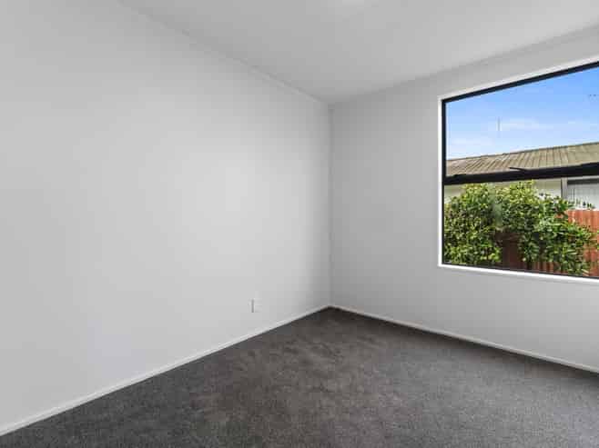 12 Wordsworth Crescent, Enderley