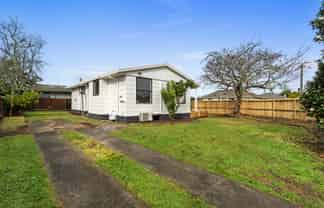 12 Wordsworth Crescent, Enderley