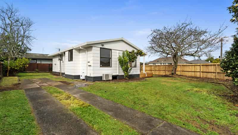 12 Wordsworth Crescent, Enderley