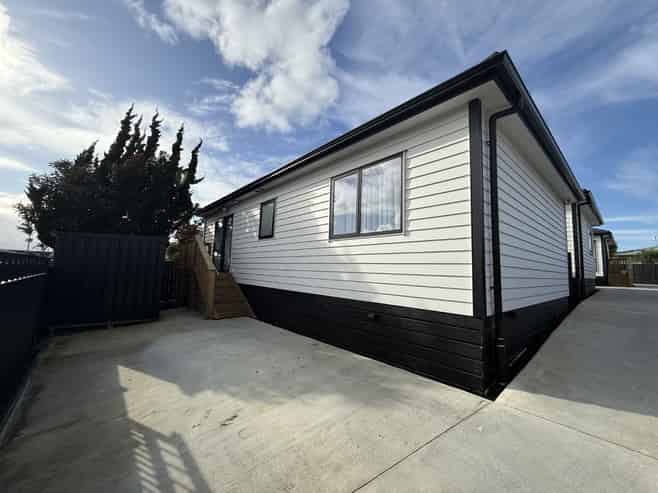 75A Calthorp Close, Favona
