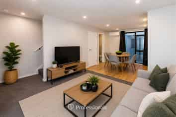 8/185 High Street, Hutt Central