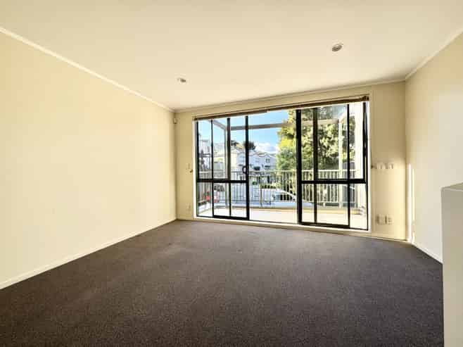 53/8 Flynn Street, Birkdale