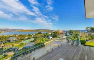 8 The Track, Plimmerton