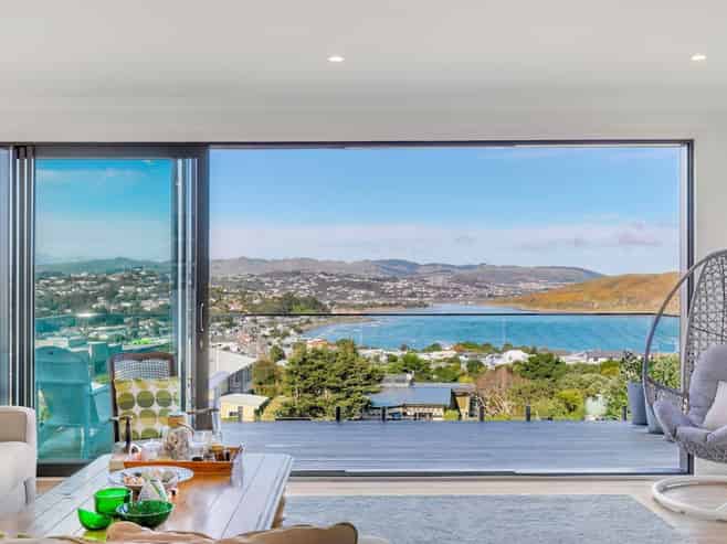 8 The Track, Plimmerton