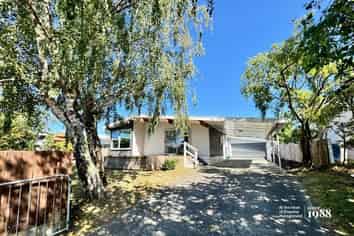 39 Lockhart Avenue, Milson
