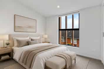 10/82 East Coast Road, Milford