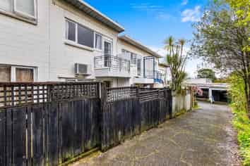 2/35 Esplanade Road, Mount Eden