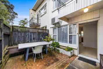 2/35 Esplanade Road, Mount Eden