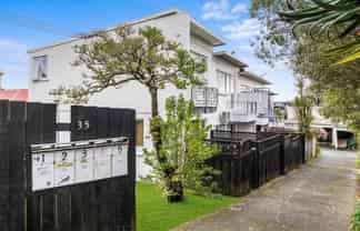 2/35 Esplanade Road, Mount Eden