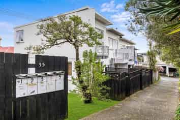 2/35 Esplanade Road, Mount Eden
